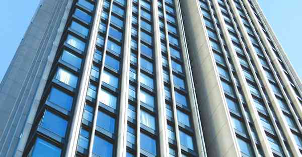 AI绘画特效一家四口灵异（AI绘画诡异一家四口）