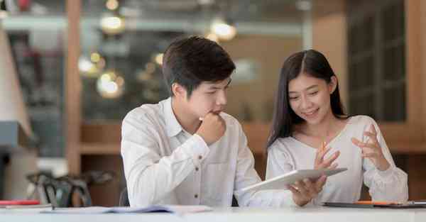 自由人工智能机器人，工业