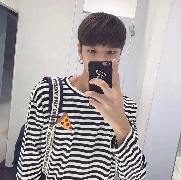 莫琦亮妍