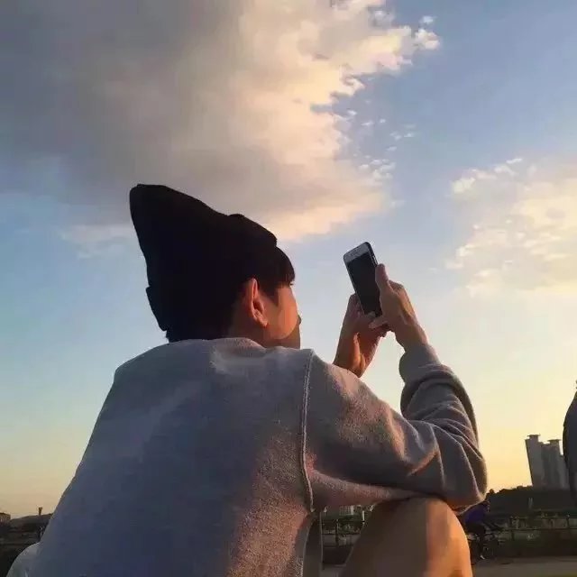 瞿鹏凡航
