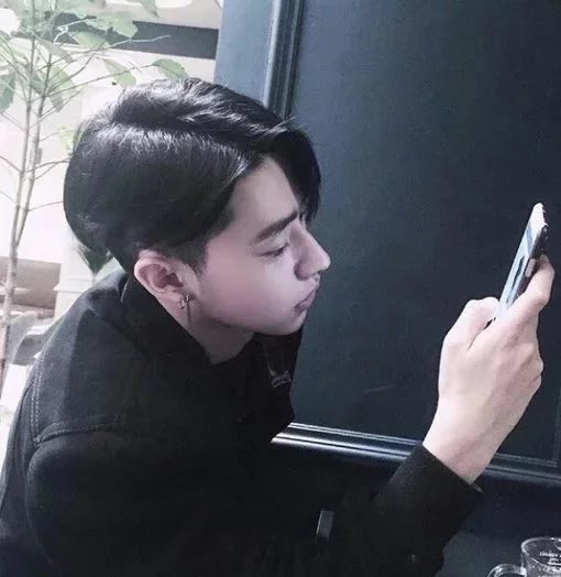 逄巧瑶蓝